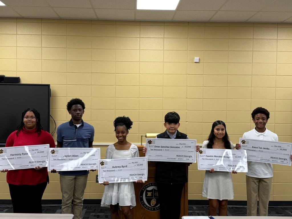 REACH Scholarship Signing Ceremony