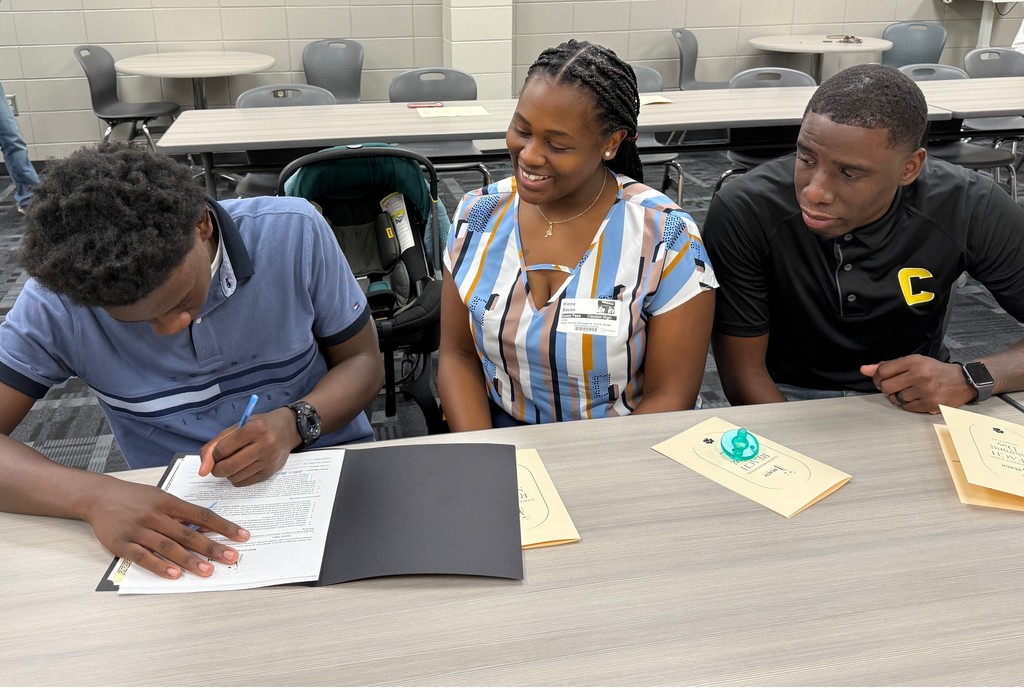 REACH Scholarship Signing Ceremony