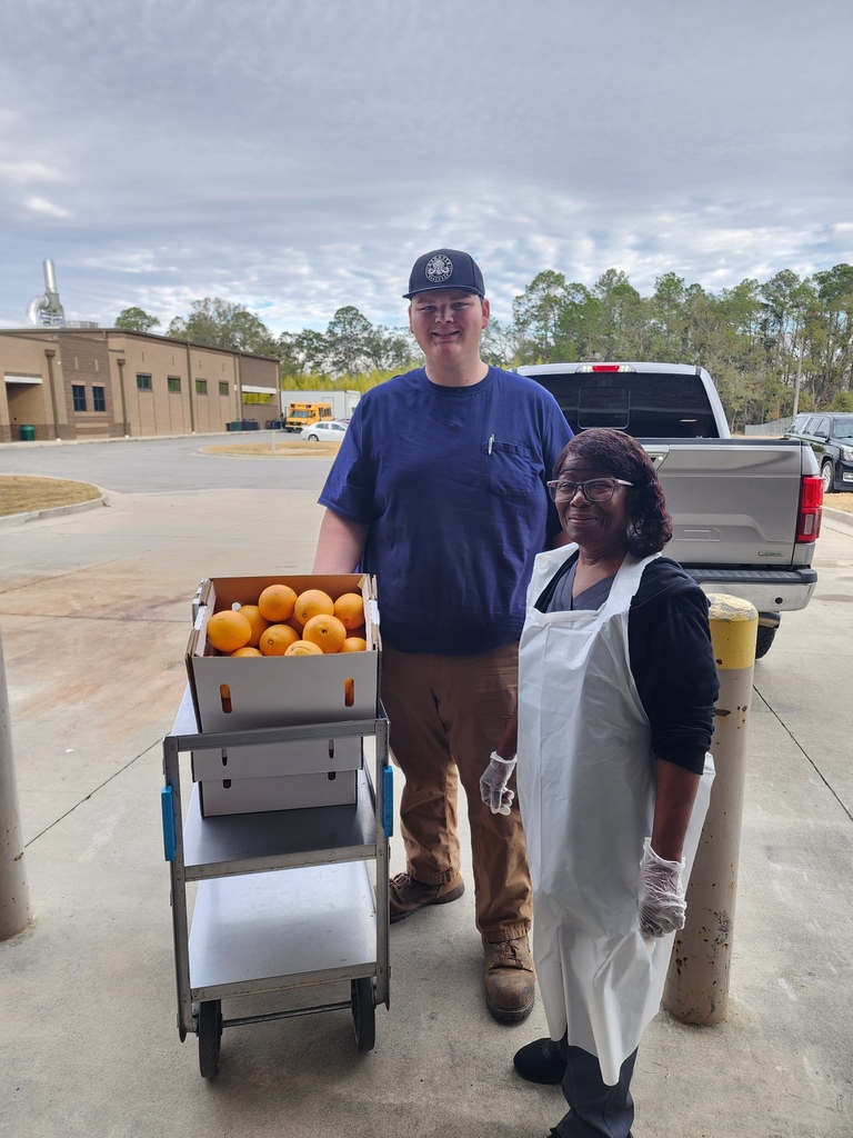 Usher Southern Citrus delivering cara cara oranges to CMS/CHS.