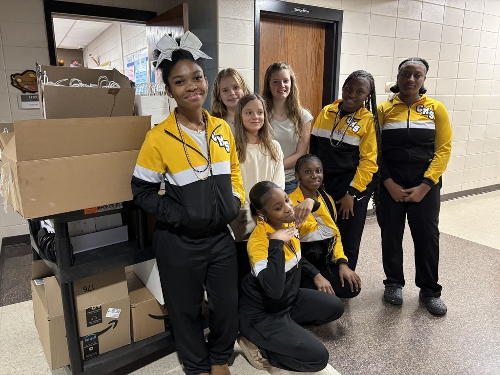 CMS Students Give Original Artwork gift bags to Nursing Home residents