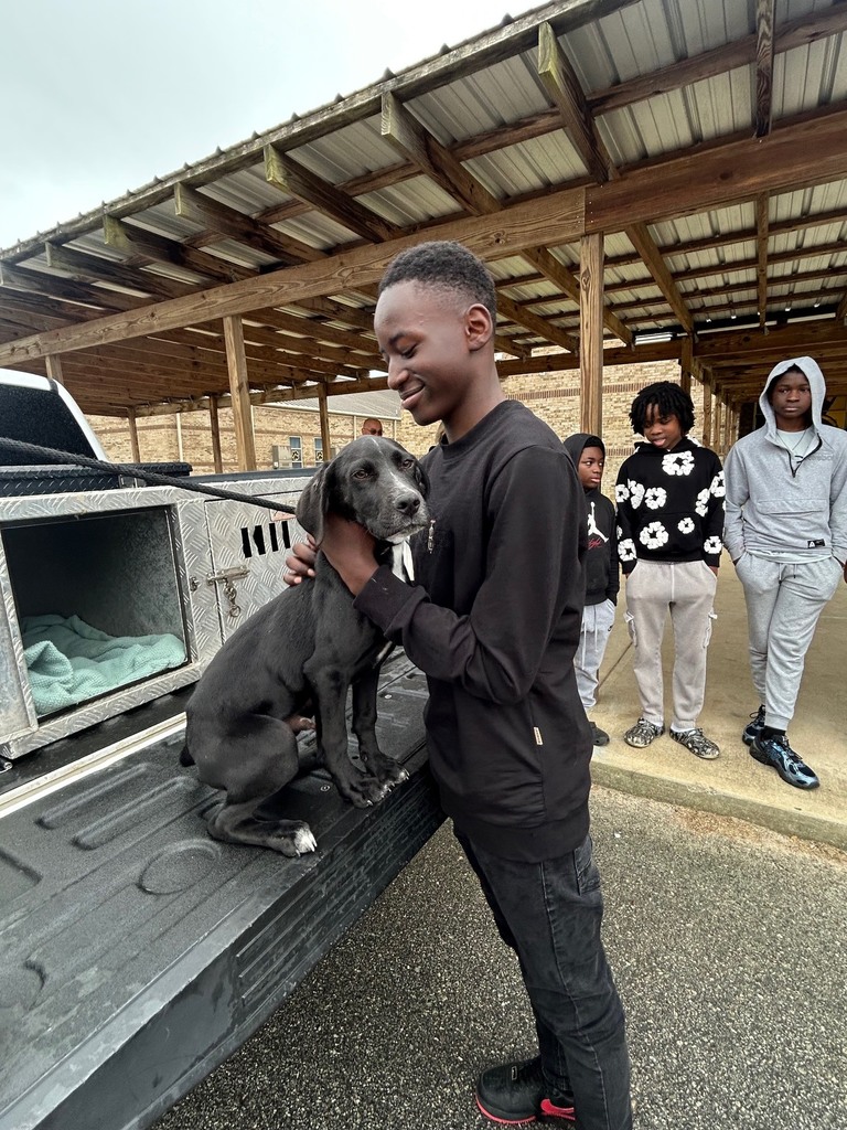 Evans County Animal Shelter Receives Donations from CMS