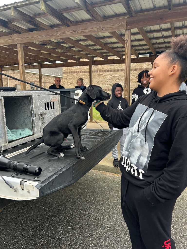 Evans County Animal Shelter Receives Donations from CMS