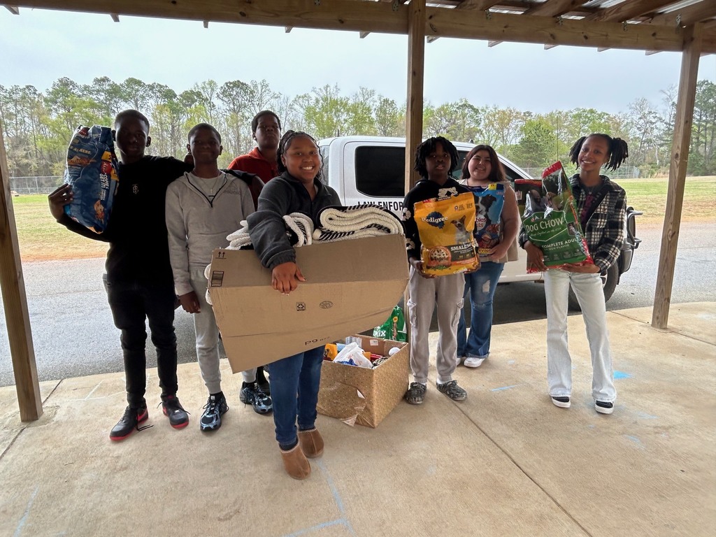 Evans County Animal Shelter Receives Donations from CMS