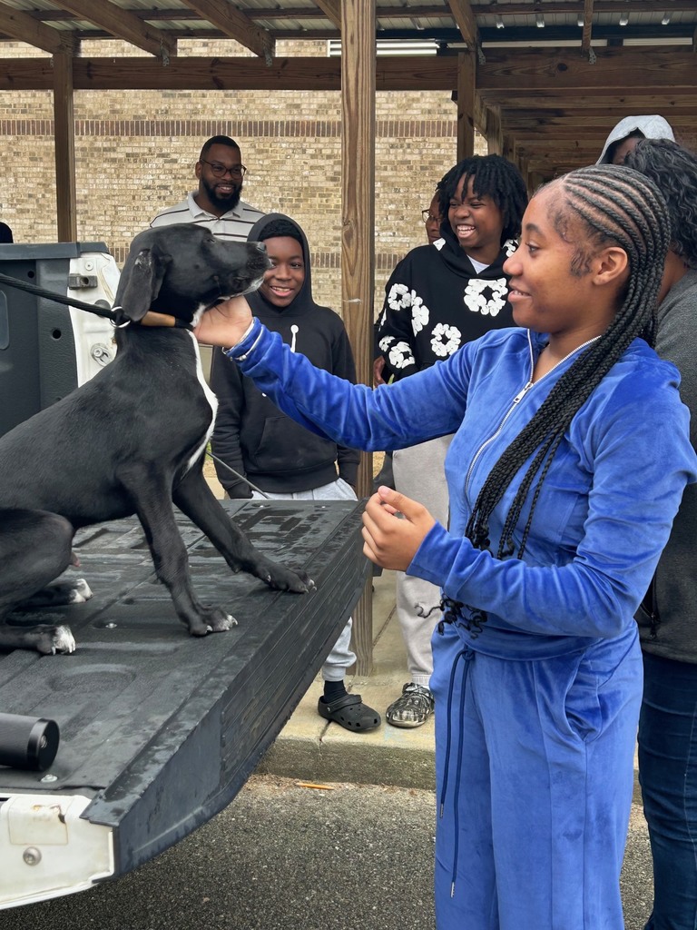 Evans County Animal Shelter Receives Donations from CMS