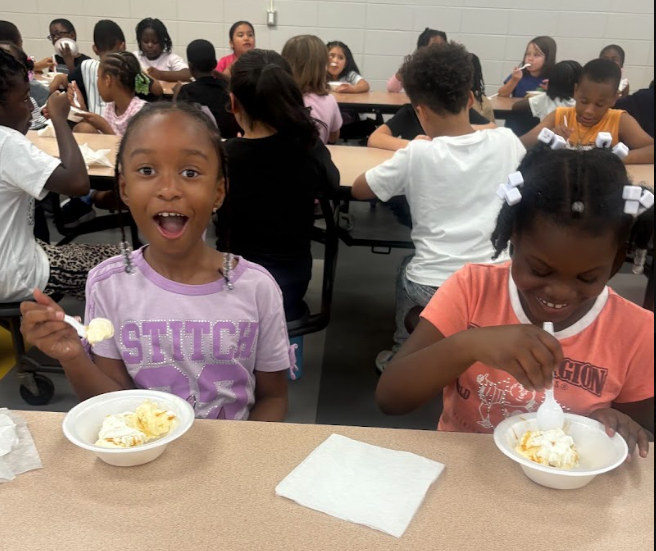 🍦📚 MAP Growth Goal Getters! 📚🍦 Our CES students worked hard last week taking their Fall MAP Growth assessments in Reading and Math, and we are so proud of their effort! 📈✨ Students who met their Fall MAP goals got to celebrate their hard work with a delicious ice cream sundae! 🍨🎉 Now, the goal is set for winter! 🎯 Teachers will be working with students to set their Winter MAP goals, and we’re encouraging our Tigers to give their best effort every single day. We can’t wait to see how much they grow when we test again in December! Set a goal. Work hard. Grow every day. 💪📖🧮