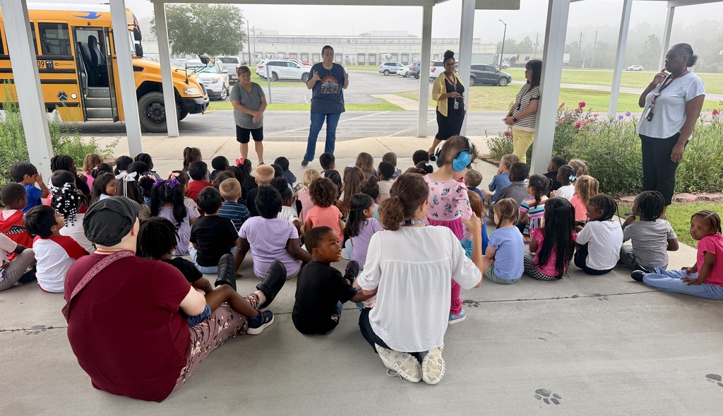 🚌💛 Bus Safety at CES Pre-K! 💛🚌  Our little Tigers have been practicing bus safety and learning how to stay safe while riding! 🐯👏  A BIG thank you to our amazing bus drivers for taking such great care of our students every day! We appreciate you! ❤️🚌  #ClaxtonElementary #CESPreK #BusSafety #TigerPride #PardonOurProgress #SuccessUnderConstruction 🐯💛
