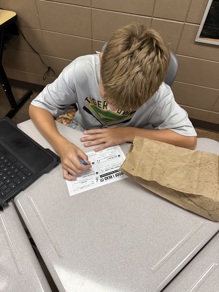 In celebration of finishing up Unit 1 on Expository Texts Mrs. Williamson’s classes worked on their reading stamina by completing a mini-read activity on “The Science of Popcorn” where students read about what makes popcorn pop. 🍿 Students had to identify key facts and details that were used in the text and then put the steps of how popcorn pops in order. Students were treated to popcorn once they had all the answers correct and enjoyed popcorn as they worked to complete the rest of their daily work.