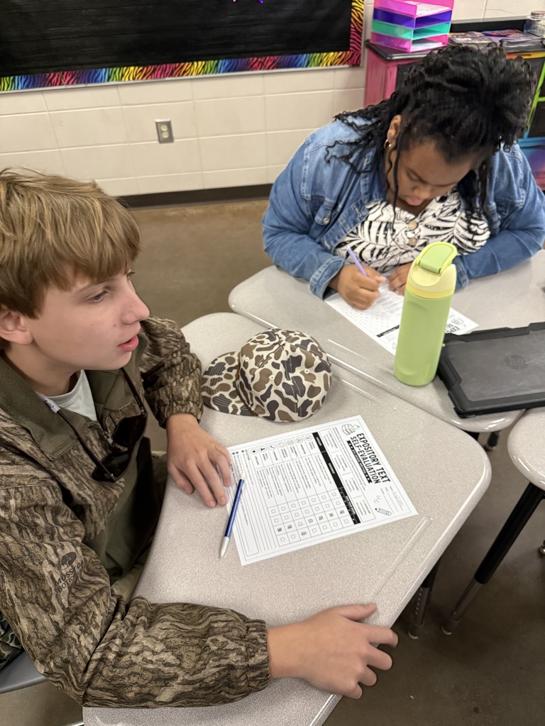 In celebration of finishing up Unit 1 on Expository Texts Mrs. Williamson’s classes worked on their reading stamina by completing a mini-read activity on “The Science of Popcorn” where students read about what makes popcorn pop. 🍿 Students had to identify key facts and details that were used in the text and then put the steps of how popcorn pops in order. Students were treated to popcorn once they had all the answers correct and enjoyed popcorn as they worked to complete the rest of their daily work.