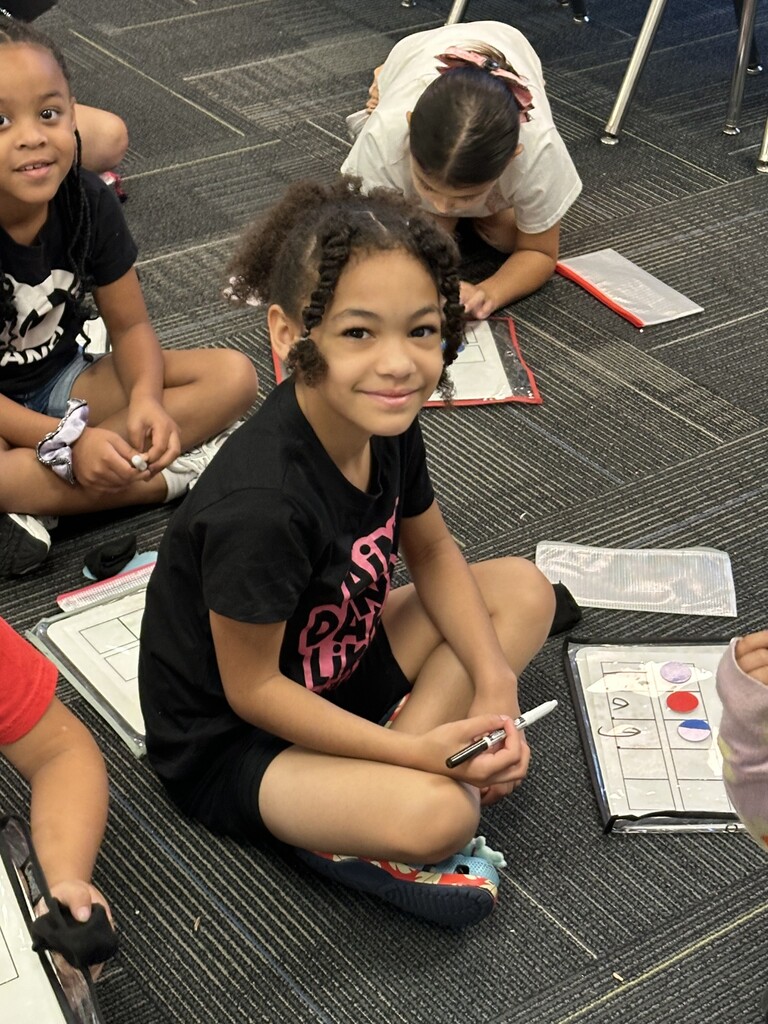 📚🐯 Building Strong Reading Skills in 1st Grade! Mrs. Fennell’s first graders are working hard with the 95% Phonics program! They’re practicing their phonics skills and building the strong foundation they need to become confident readers. 📖✨ We love seeing our Tigers learning and growing! 💙 #PardonOurProgress #SuccessUnderConstruction #ClaxtonTigers #CESProud #FirstGrade #95PercentPhonics #GrowingReaders