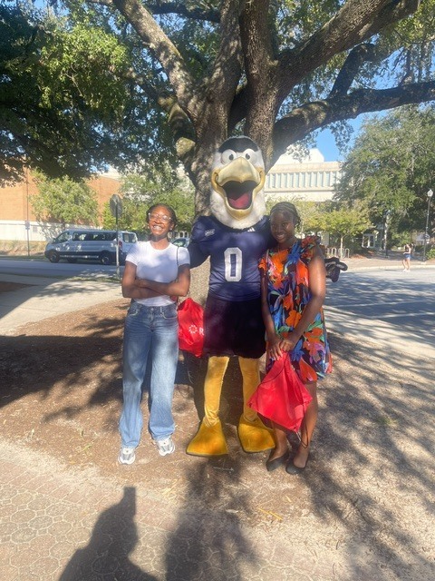 Claxton Middle School’s 8th graders attended the 8th Grade RISE Experience at Georgia Southern University! Through hands-on career exploration, students learned about local careers, industries, and educational pathways available throughout the Savannah region. Exploring possibilities today and building dreams for tomorrow—our Tigers are ready to LEVEL UP!