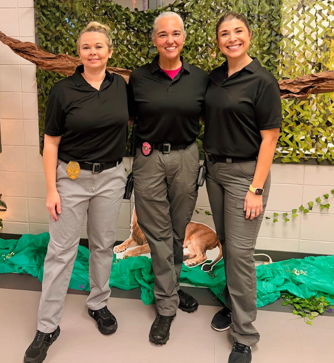 🐯 Homecoming Week is off to a ROARing start at Claxton Elementary School! 🖤💛 We’ve had so much fun celebrating so far! 🐾 Monday: Animal Print Day 👩🏫👧 Tuesday: Teacher/Kid Swap 👯 Wednesday: Twin Day And we’re not done yet! Up next: 🌴 Thursday: Jungle Day 🖤💛 Friday: Black & Gold Day Let’s finish Homecoming Week strong, Tigers! 🐯🖤💛 #ClaxtonTigers #CESProud #HomecomingWeek #PardonOurProgress #SuccessUnderConstruction