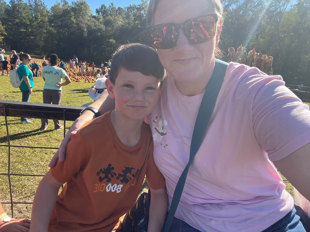 🎃🍂 Our 1st graders had a gourd time visiting Poppell Farms Pumpkin Patch! 🧡🐐 From fall fun to making memories with friends, our Tigers had a wonderful time enjoying this seasonal adventure! Thank you to Poppell Farms for helping make this a special experience for our students! 🧡 #ClaxtonTigers #CESProud #PardonOurProgress #SuccessUnderConstruction