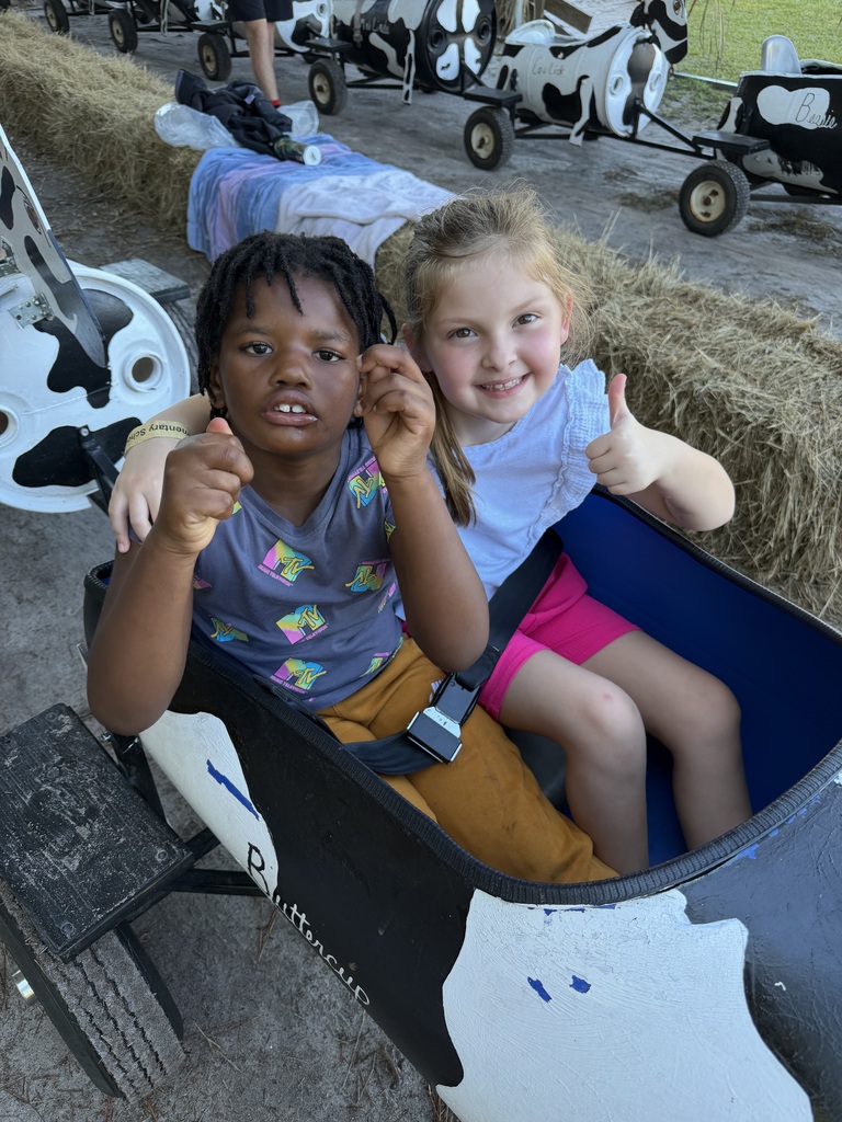 🎃🍂 Our 1st graders had a gourd time visiting Poppell Farms Pumpkin Patch! 🧡🐐 From fall fun to making memories with friends, our Tigers had a wonderful time enjoying this seasonal adventure! Thank you to Poppell Farms for helping make this a special experience for our students! 🧡 #ClaxtonTigers #CESProud #PardonOurProgress #SuccessUnderConstruction