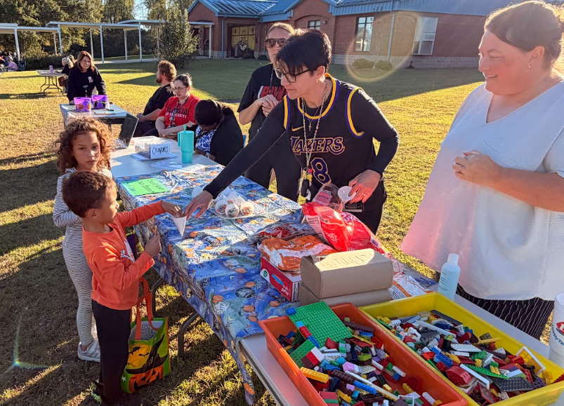 📚🍂 What a wonderful evening at Claxton Elementary School! Our students and families enjoyed Literacy Night yesterday afternoon, filled with fun activities inspired by books, sweet treats, and FREE books to take home! ❤️ Thank you to everyone who came out to celebrate reading and make literacy a fun experience for our CES Tigers. We love seeing our school community come together to build a love of reading! 🐯📖 #ClaxtonTigers #CESProud #PardonOurProgress #SuccessUnderConstruction