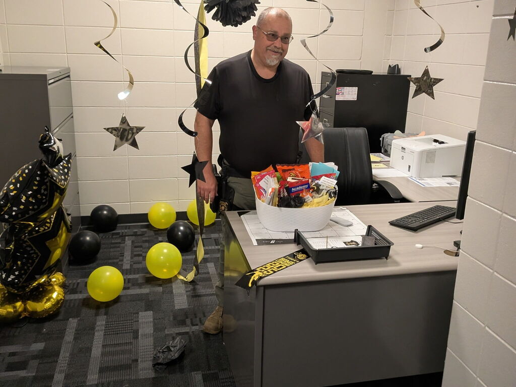 Claxton Middle School and Claxton High School extend our heartfelt thanks to School Resource Officer Ron Smith as we celebrate his retirement!