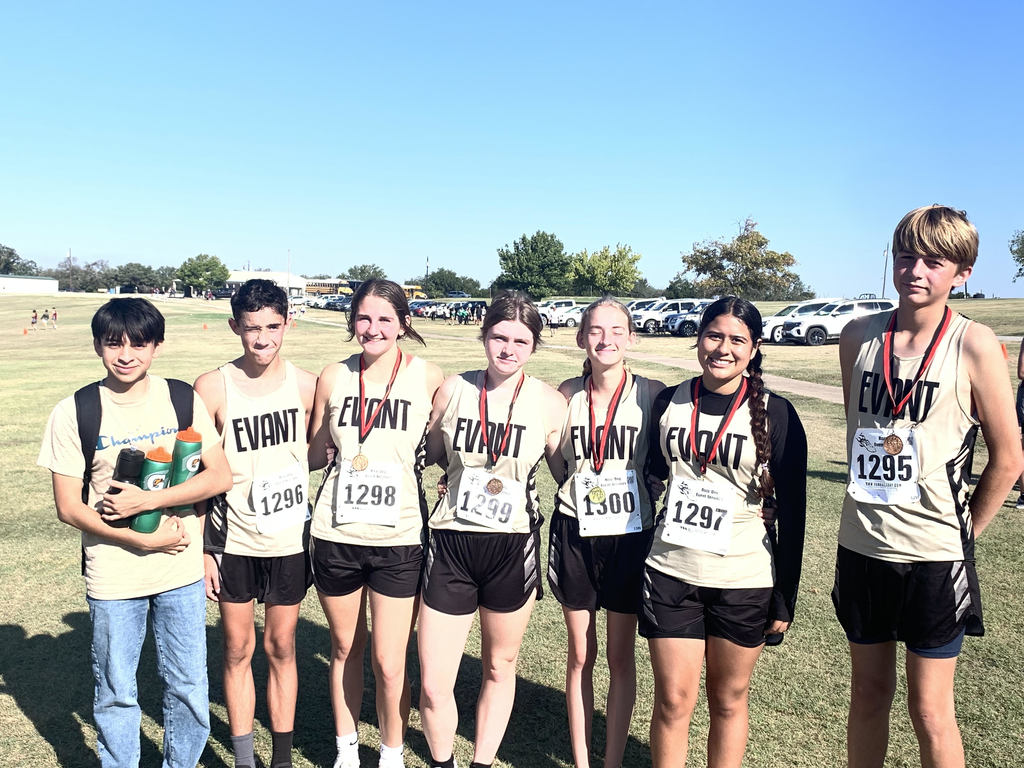 HS Cross Country runners at Mona Gloff Invitational, Hamilton Texas