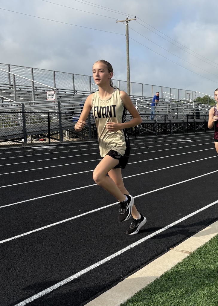 Paige T Area Track photo, 3200M