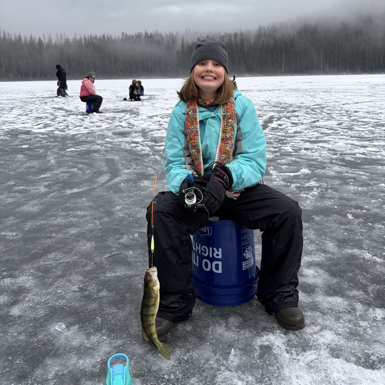 ice fishing 