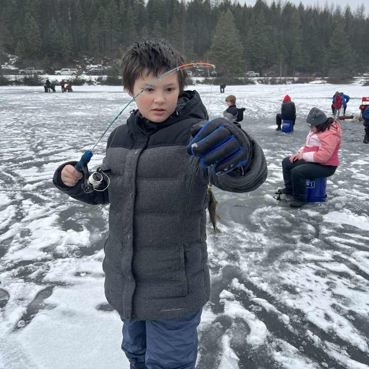 ice fishing 