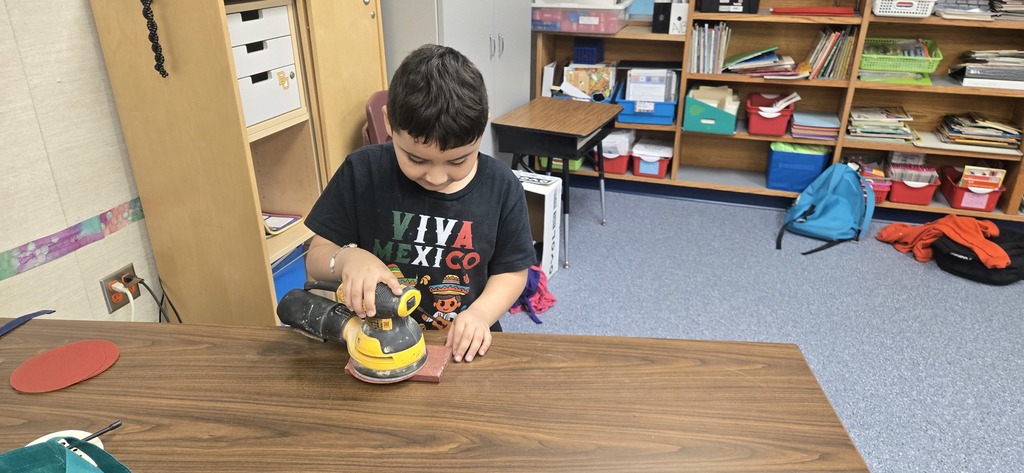 Construction Club learned the art of sanding