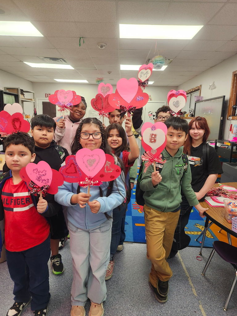 Hommel Art Club made Valentines "biggest fan"!