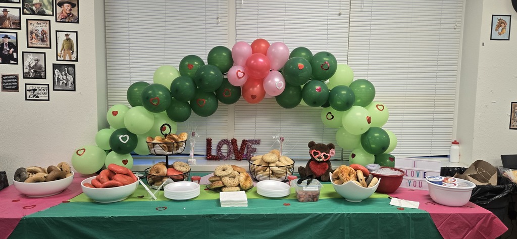 Thank you to Yogi's Deli and Grill off Hulen street, for their generous donation of fresh, delicious bagles!