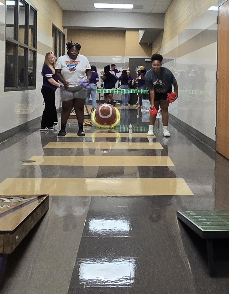 Hommel staff had a great time at last nights Back to School Bash! We can not wait to see you all again real soon!