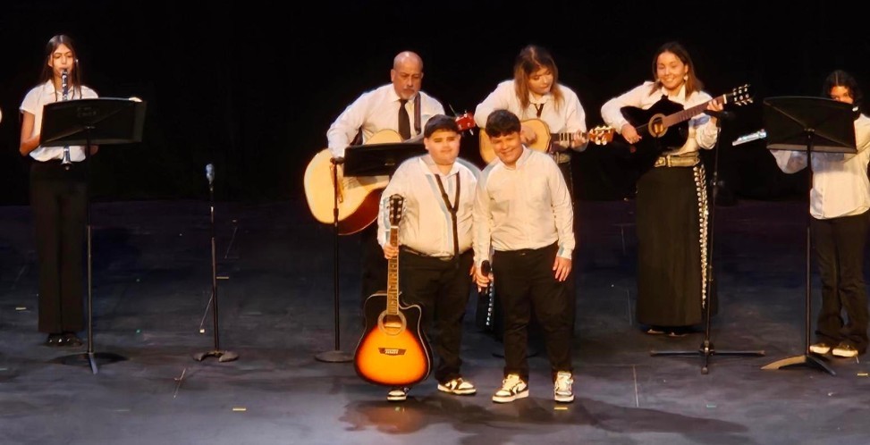 RJSA Mariachi performs at convocation