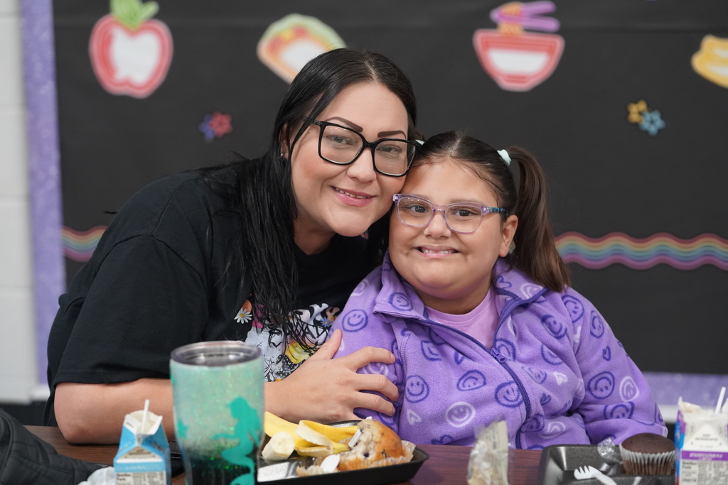 Everman ISD+MuffinsWithMoms3