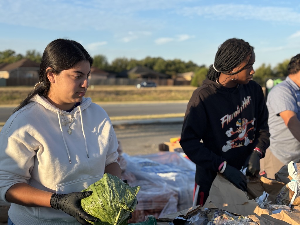 Everman Scholars Serving the Community