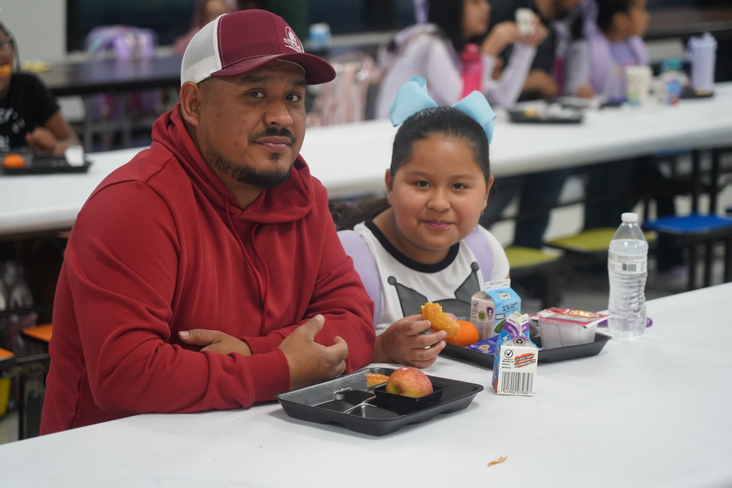 Everman ISD+Donuts With Dads3