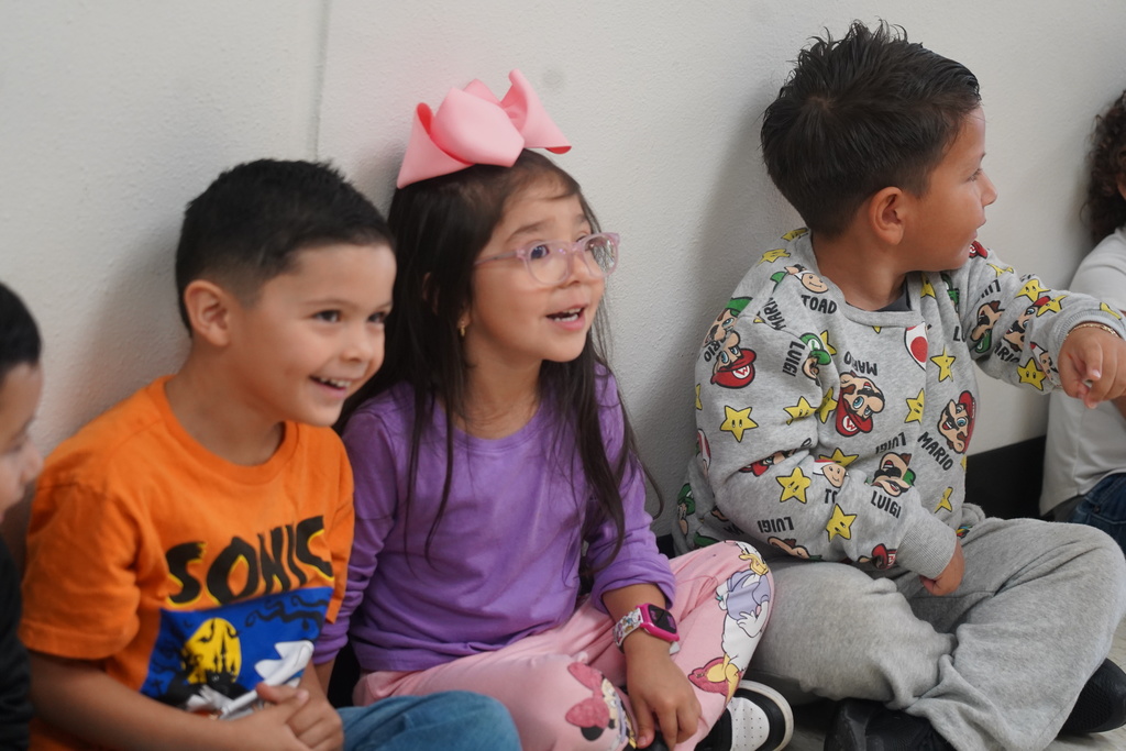 Everman ISD+Danpowellinflatablehallwalk6