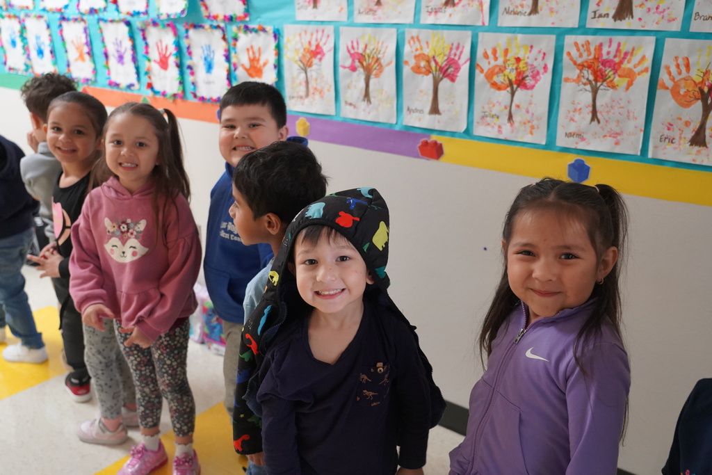 Everman ISD+Danpowellinflatablehallwalk8