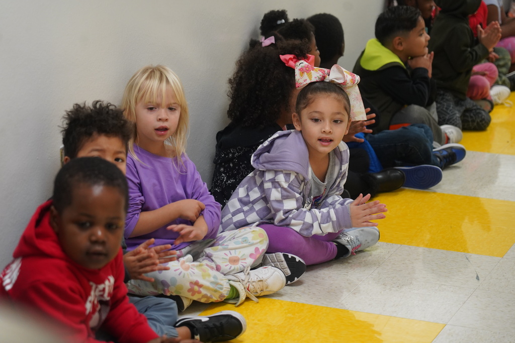 Everman ISD+Danpowellinflatablehallwalk2