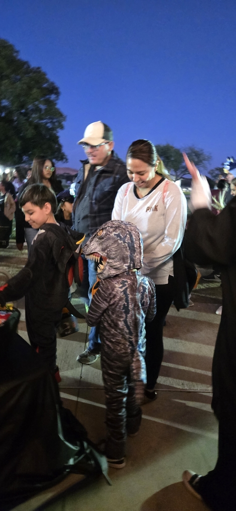 Hommel had a great time serving  the Everman Community at last nights City of Everman Fall Festival! 