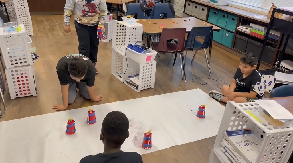Hommel Robotics Club building robot art and flying drones