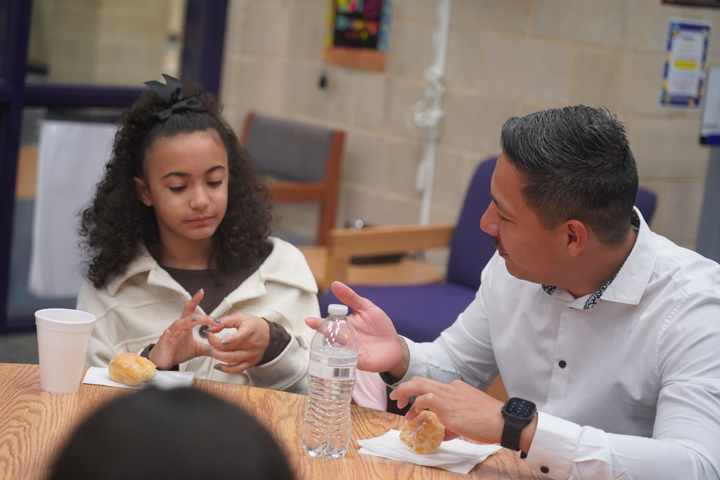 Everman ISD+Donuts With Dads5