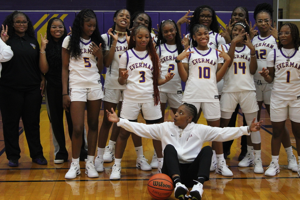 MEET THE HOOPDAWGS FRIDAY NIGHT AFTER THE GAME!