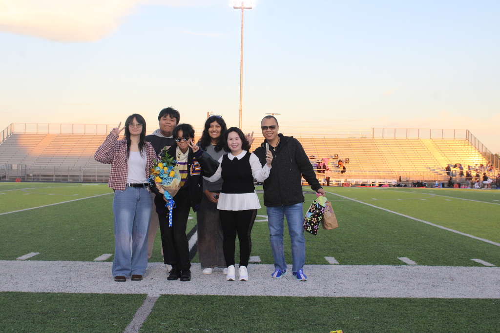 EHS SENIOR NIGHT - FRIDAY NIGHT LIGHTS