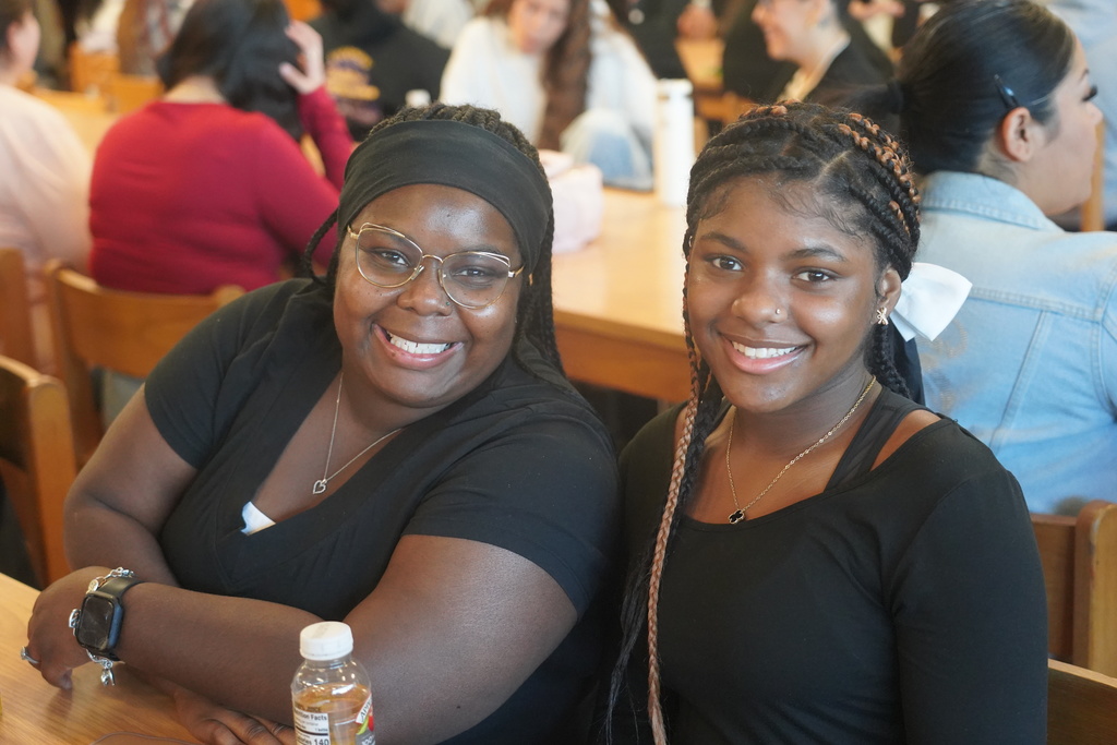 Everman ISD+MuffinsWithMoms8