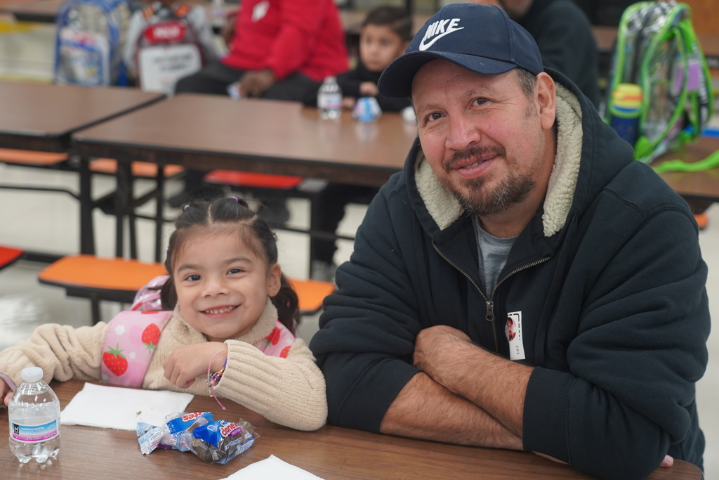 Everman ISD+Donuts With DadsDPKinder2