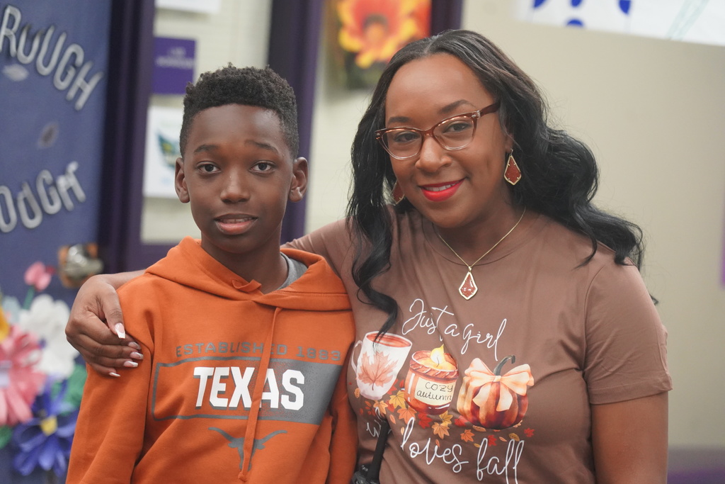 Everman ISD+MuffinsWithMoms2