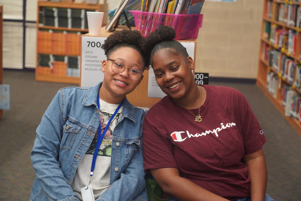 Everman ISD+MuffinsWithMoms5