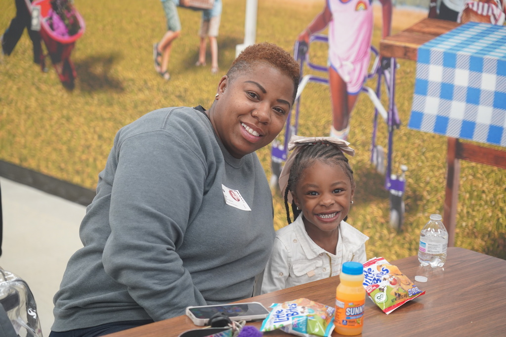 Everman ISD+MuffinsWithMoms5