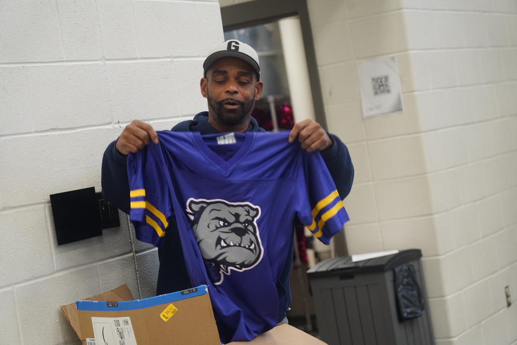 Everman ISD+ColorGuard3