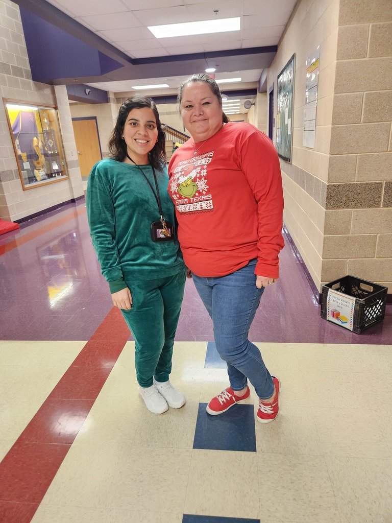 💚🎄 Townley Bulldogs are feeling Grinchy! 2