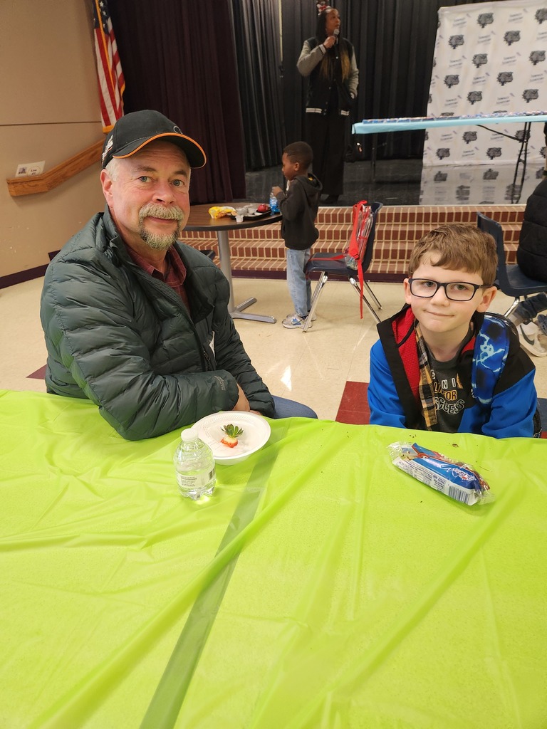 Everman ISD+Donuts With DadsTownley3