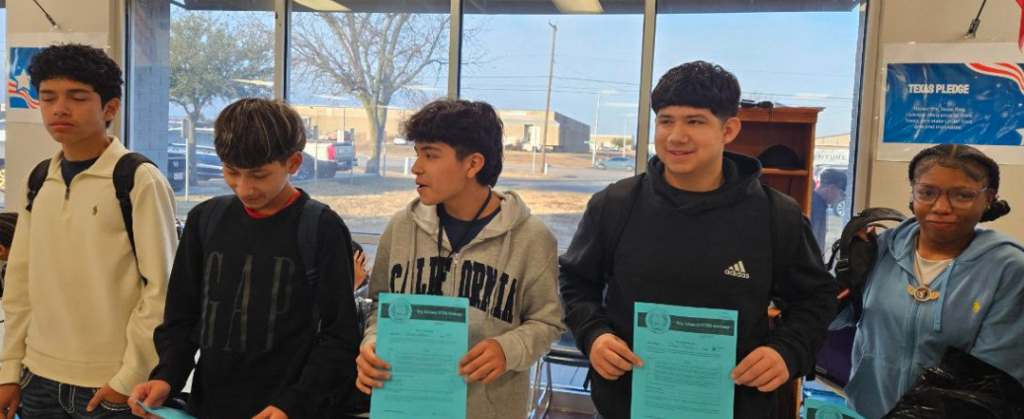 PAWSitive Movie Day! Celebrate your PAWSitive choices with a movie and popcorn! Requirements to attend: 25 PAWS passes permission slip signed no ISS or OSS during the 4th Six Weeks January 7th - February 12th Thursday Feb 12th See you there!