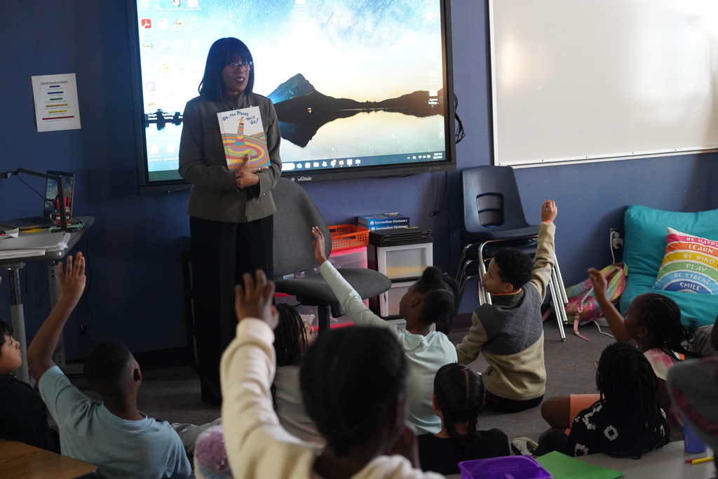 Today, our Superintendent kicked off Read Across America by sharing the joy of reading with our Townley students!  There’s nothing more powerful than seeing leaders model a love for literacy. Moments like these remind our students that reading opens doors to imagination, opportunity, and lifelong learning.  Thank you to our Townley team for creating such a warm and engaging experience for our scholars!
