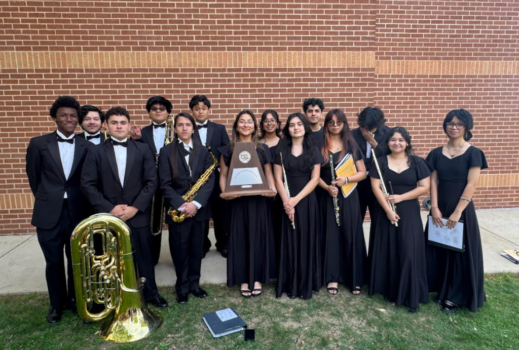 For the past two days, the Everman High School Band proudly represented our district at the Region 30 UIL Concert & Sightreading Evaluations—and they delivered an outstanding performance!  Both the Symphonic Band and Wind Symphony earned Superior ratings on stage and in the sightreading room. 👏🏾  Even more impressive, this marks the THIRD consecutive year the Bulldog Band has achieved a Sweepstakes Award by earning Superior ratings in Marching and Concert & Sightreading! 🏆  Be sure to congratulate these talented students when you see them—they’ve truly earned it!